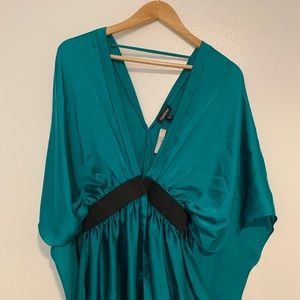 Bebe Silk kimono with attached belt.